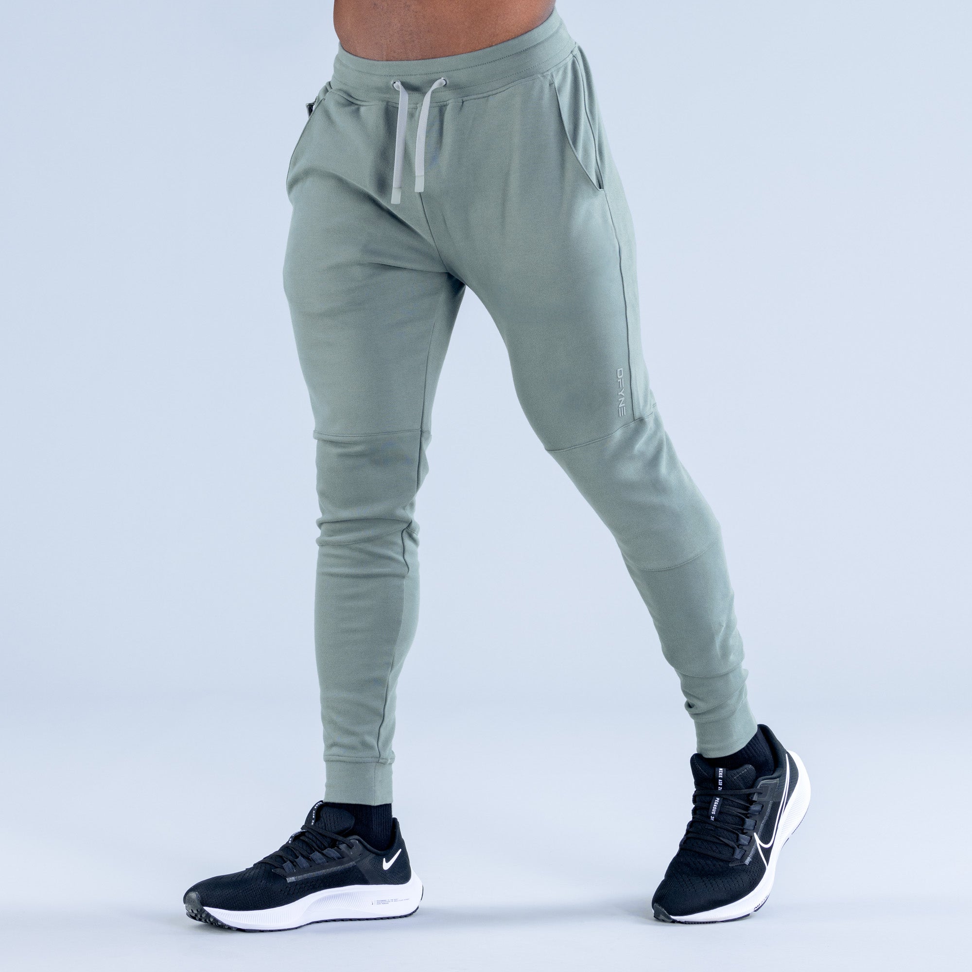 DFYNE Stealth Tapered Joggingbyxor Herr Olivgröna | 0576349-DX