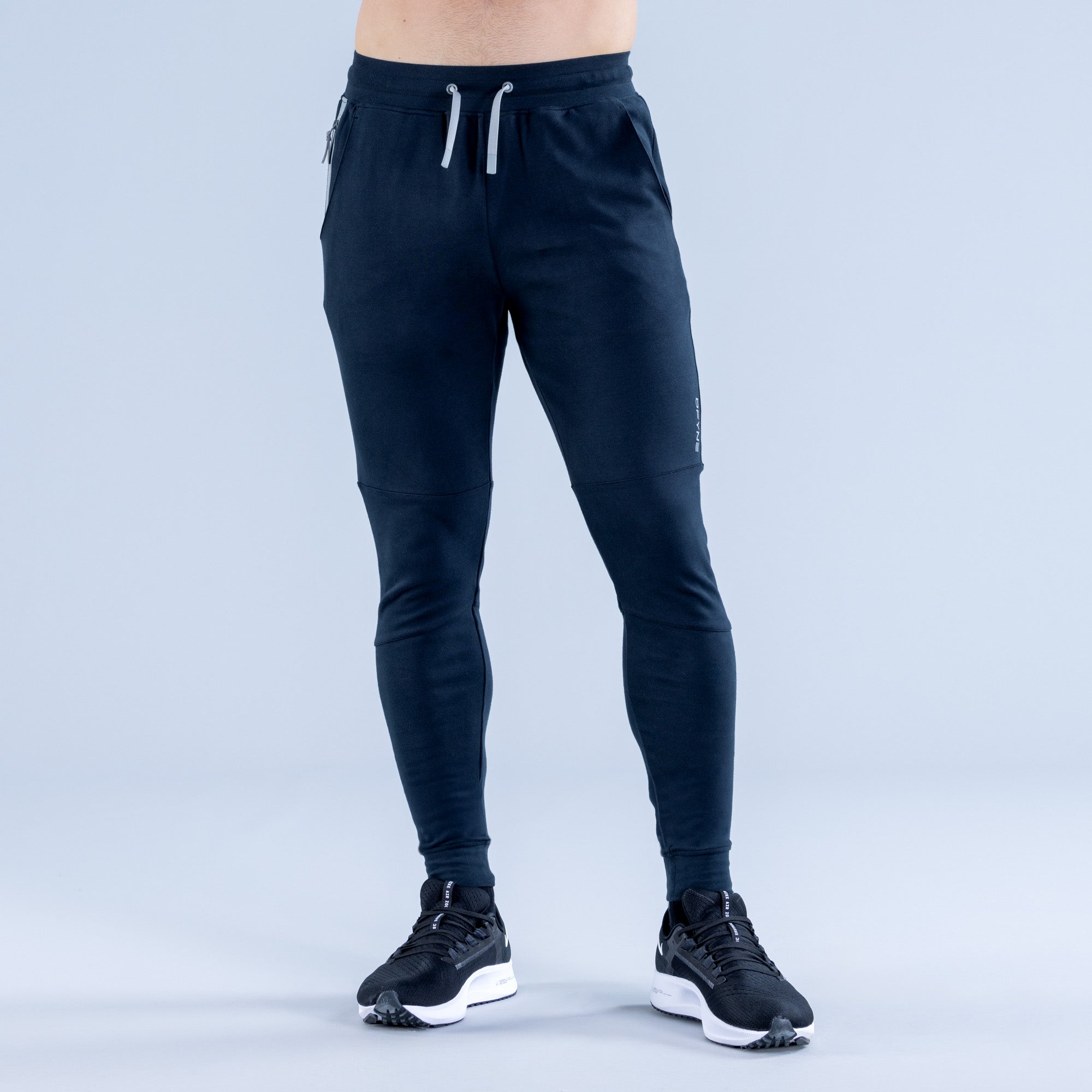 DFYNE Stealth Tapered Joggingbyxor Herr Svarta | 2317946-EI