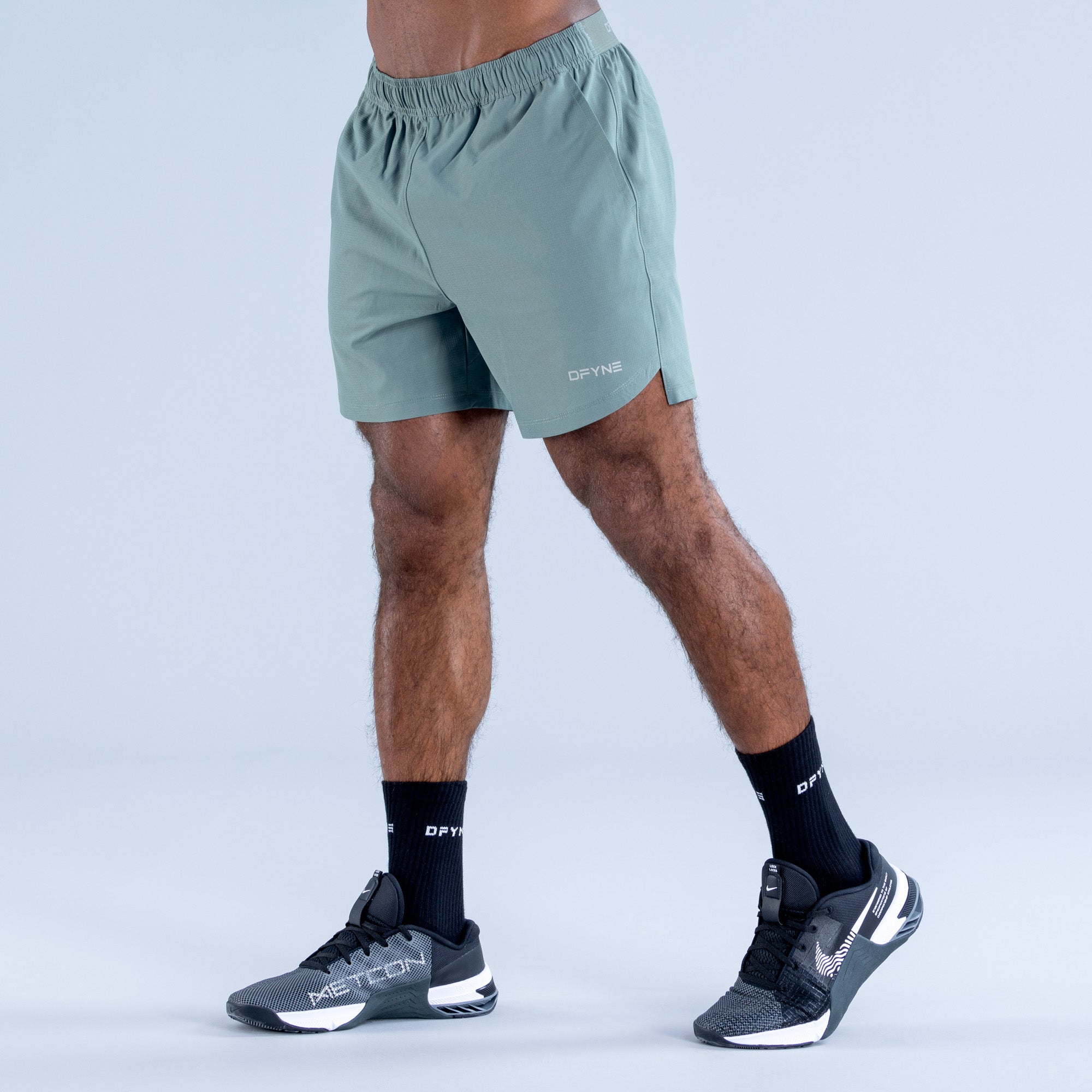 DFYNE Stealth Training Shorts Herr Olivgröna | 2463871-IJ